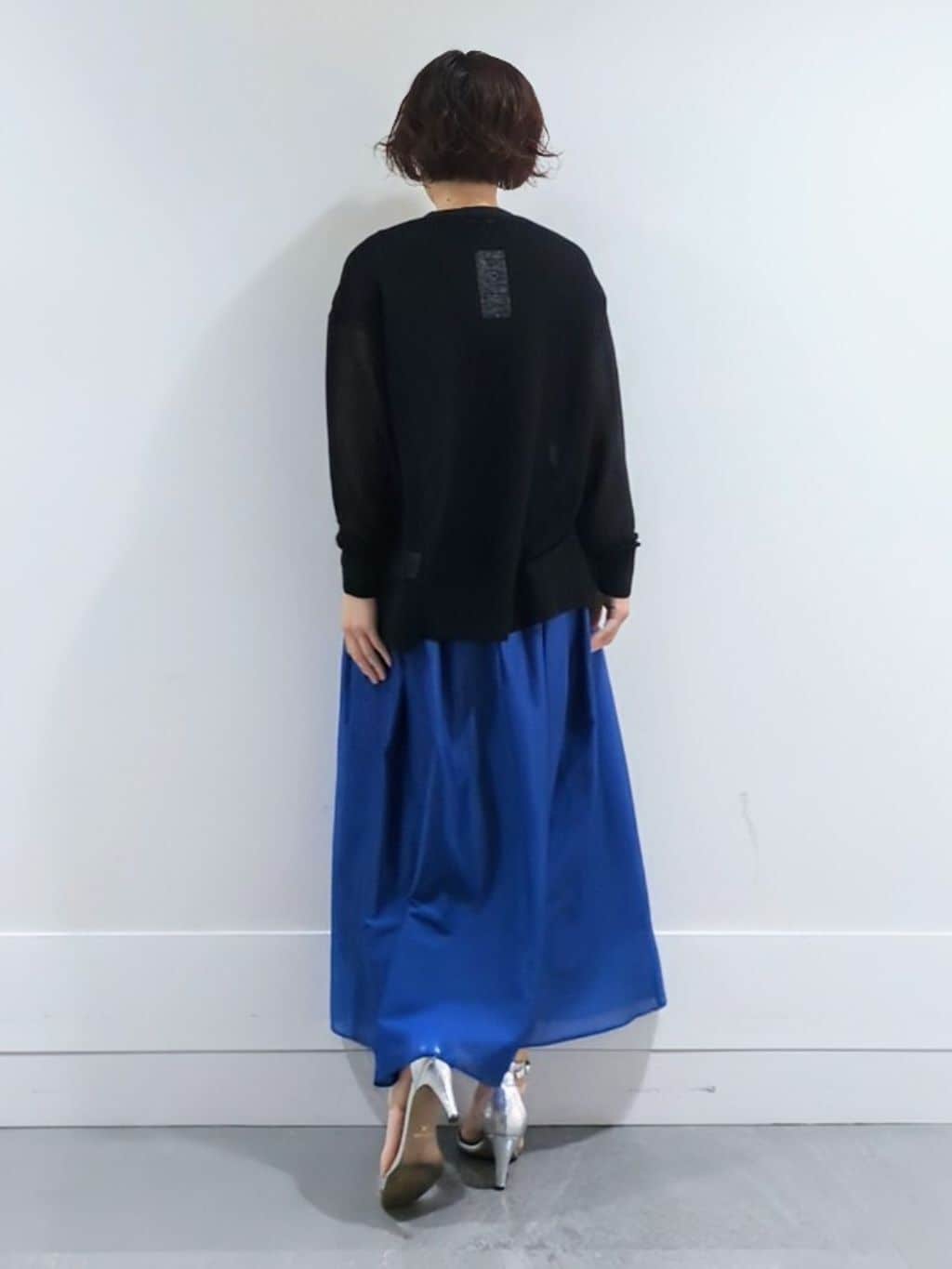 ミズタさんの「UNTITLED｜【後ろウエストゴム/洗える】シアーフレアースカート」を使ったコーディネート