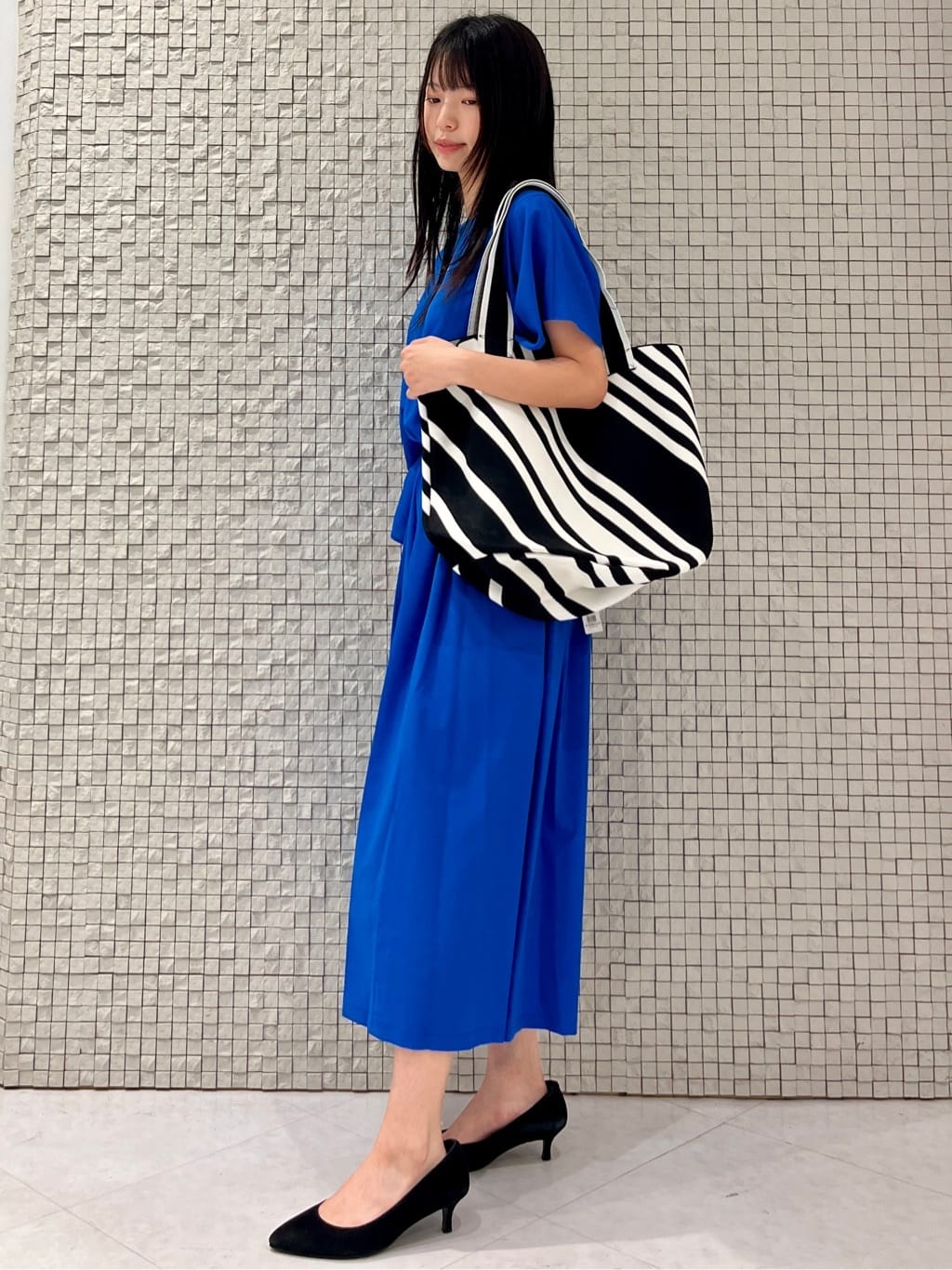 ナツキさんの「INDIVI｜【体型カバー】スクエアブラウス」を使ったコーディネート