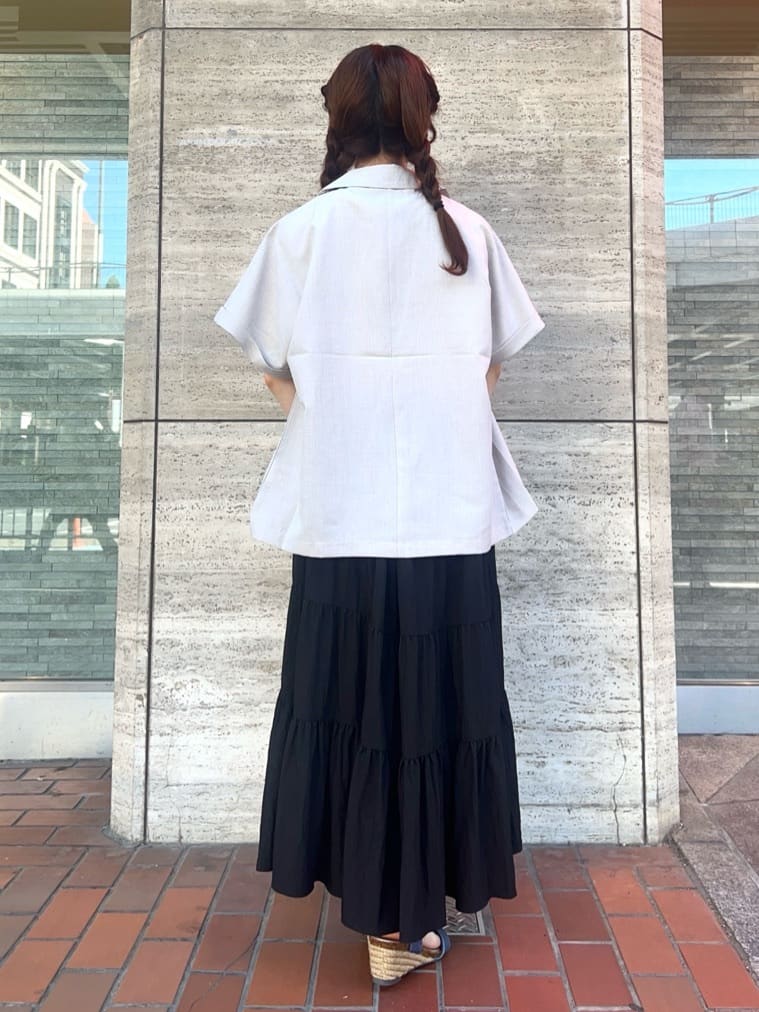AIRIさんの「SHOO･LA･RUE｜【S-LL】さらりと着たい大人のための 麻調半袖ジャケット」を使ったコーディネート