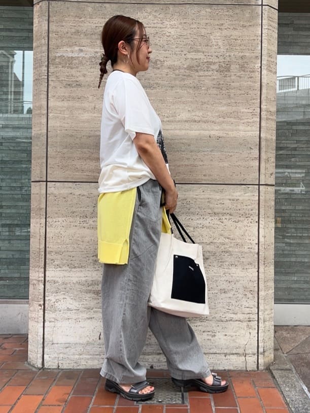 harusakuさんの「SHOO･LA･RUE｜【S-LL/ひんやり/UV】選べる6柄でそれぞれ欲しくなる プリントTシャツ」を使ったコーディネート