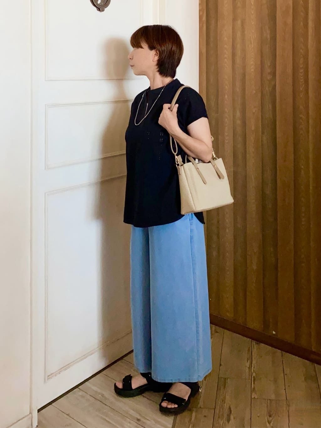 WAさんの「SHOO･LA･RUE｜【S-LL】抜け感とすっきり見えを叶える 刺繍レース スキッパー襟トップス」を使ったコーディネート