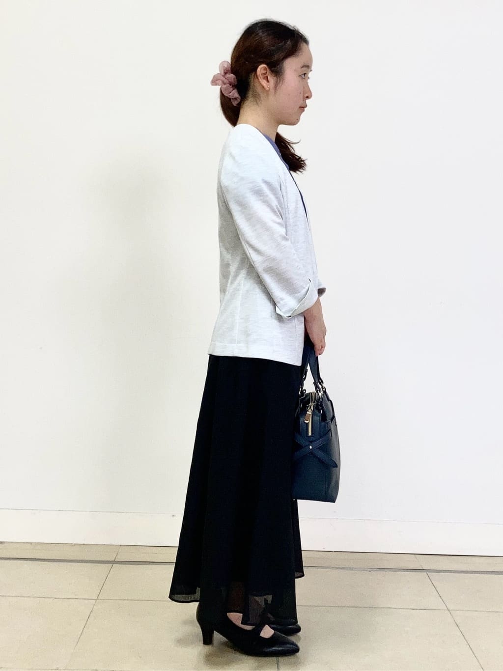 tomominさんの「Reflect｜【選べる5色◎／マシンウォッシュ可】シャーリングデザインブラウス」を使ったコーディネート