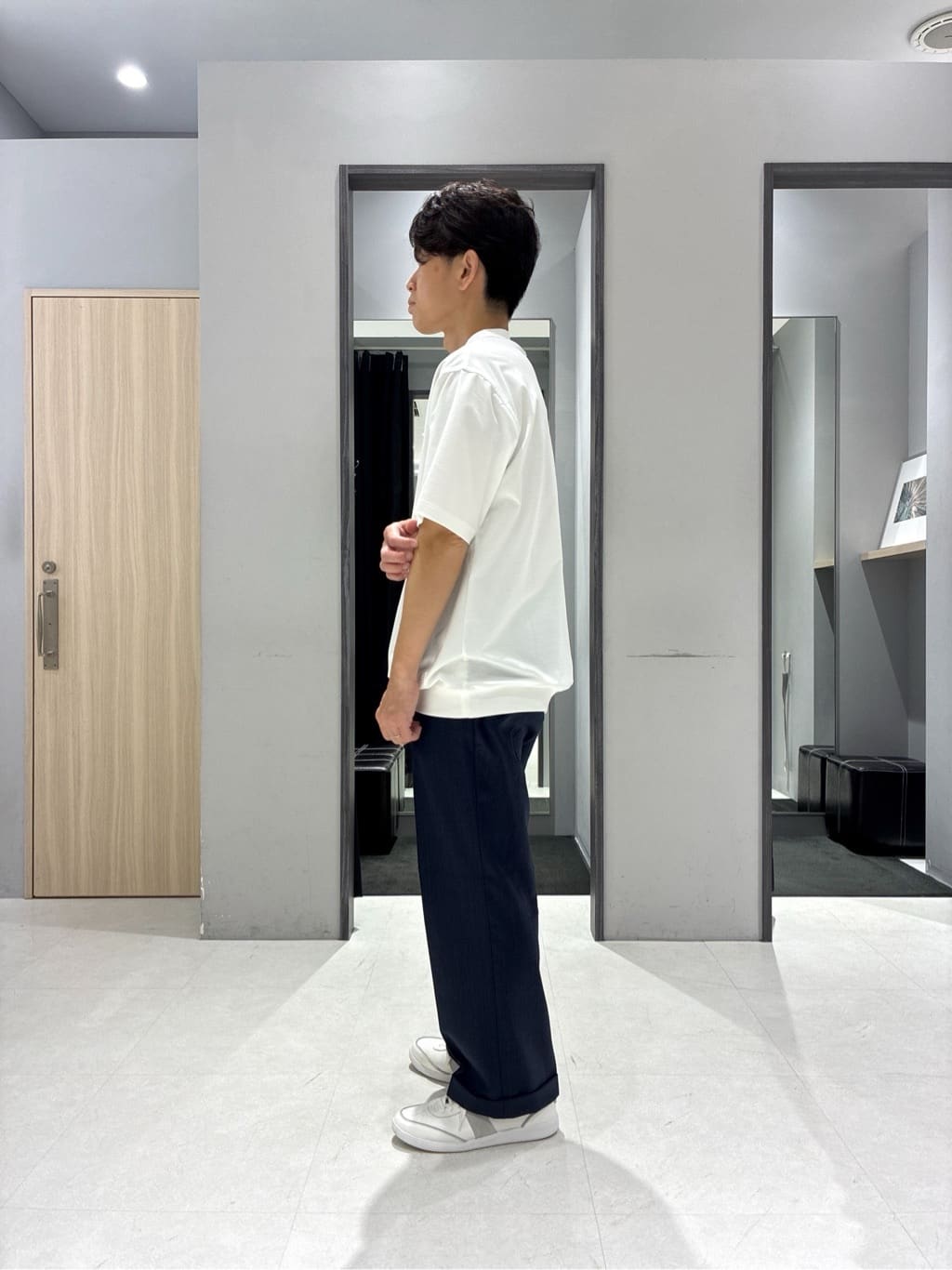 わいずみさんの「TAKEO KIKUCHI｜【抗菌防臭／5サイズ展開】ハイゲージポンチ Tシャツ」を使ったコーディネート