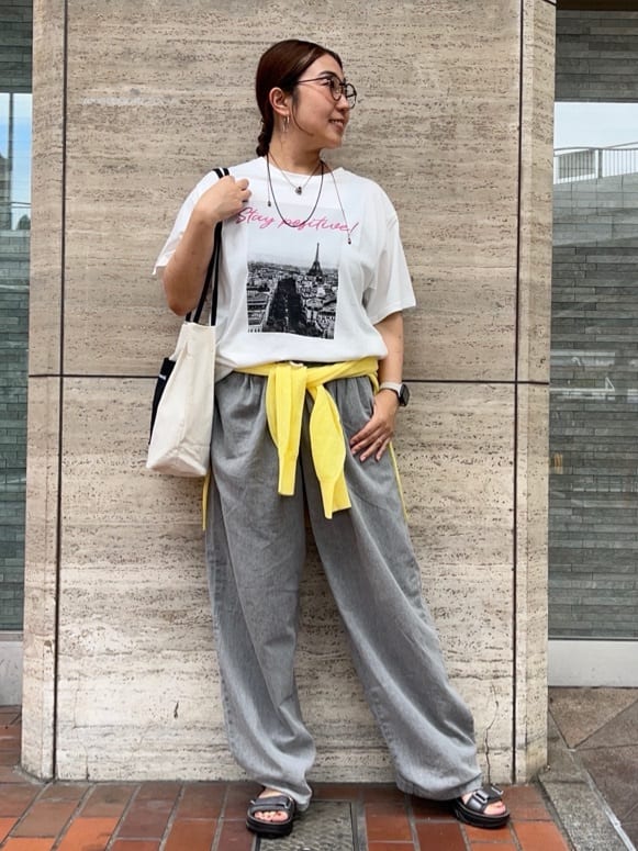 harusakuさんの「SHOO･LA･RUE｜【S-LL/ひんやり/UV】選べる6柄でそれぞれ欲しくなる プリントTシャツ」を使ったコーディネート