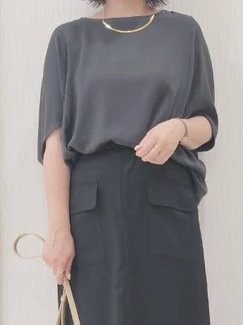 naokoさんの「UNTITLED｜【ウエストゴム/ワイド/柄】モノトーンフラワーパンツ」を使ったコーディネート