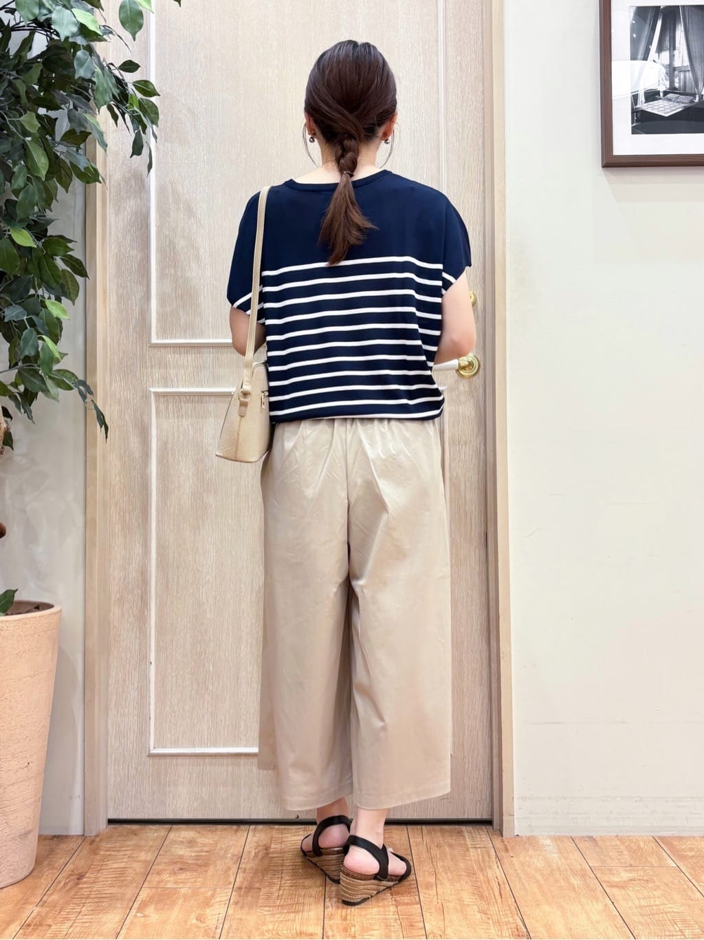 なみさんの「SHOO･LA･RUE｜【ひんやり/S-LL】さらさらな肌触りが心地よい フレンチスリーブニット」を使ったコーディネート