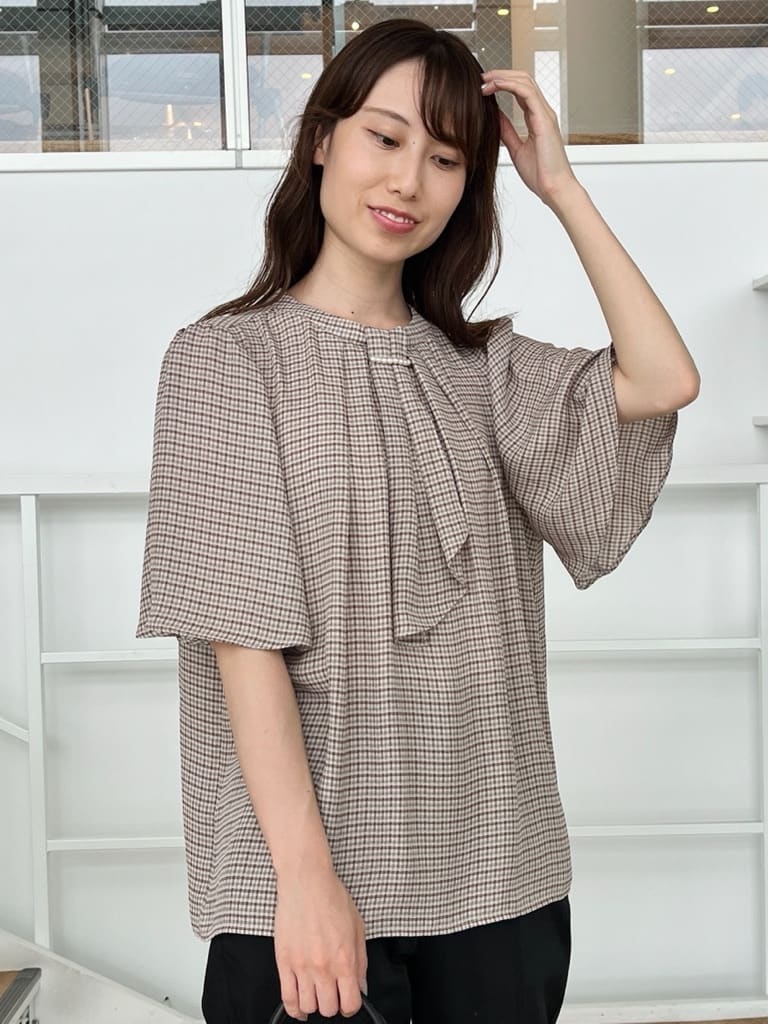 はばさんの「Couture brooch｜【らくちん・キレイ見え】リボンハイパーストレッチパンツ」を使ったコーディネート