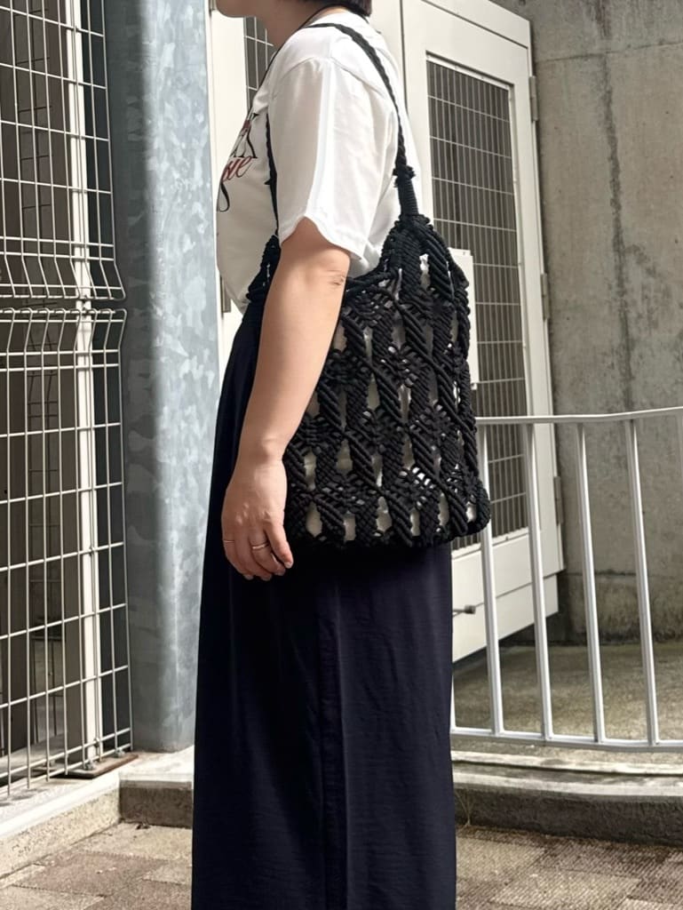 chさんの「THE SHOP TK｜フォトアソートTシャツ【接触冷感/UV/毛玉になりにくい/洗濯機OK】」を使ったコーディネート