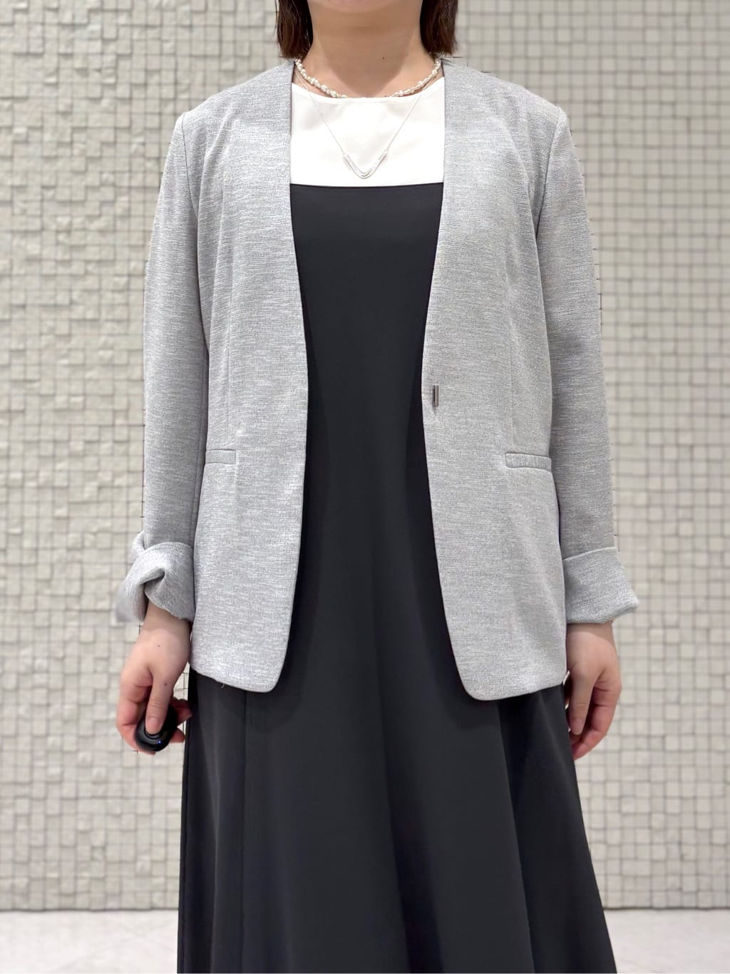 sakuさんの「INDIVI｜【UVケア】エアリージョーゼット キャミワンピース」を使ったコーディネート