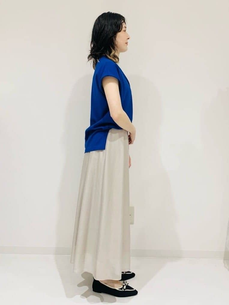 サオリさんの「UNTITLED｜【後ろウエストゴム/洗える】シアーフレアースカート」を使ったコーディネート