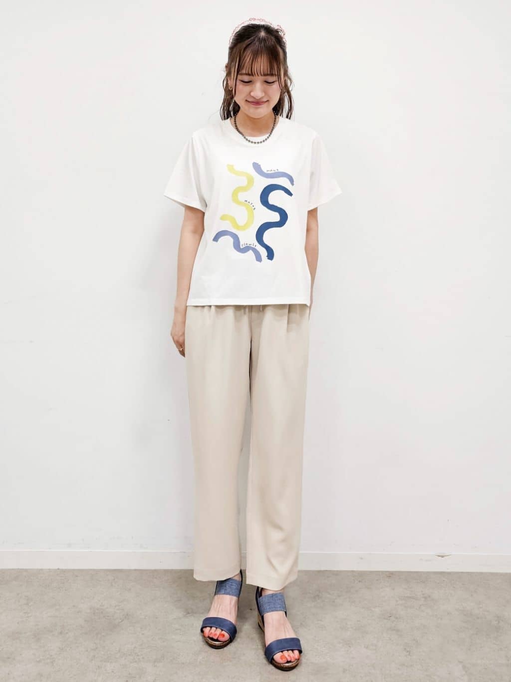 ゆゆさんの「SHOO･LA･RUE｜【S-LL/ひんやり/汗ジミ軽減/UVカット】グラフィックアソートTシャツ」を使ったコーディネート