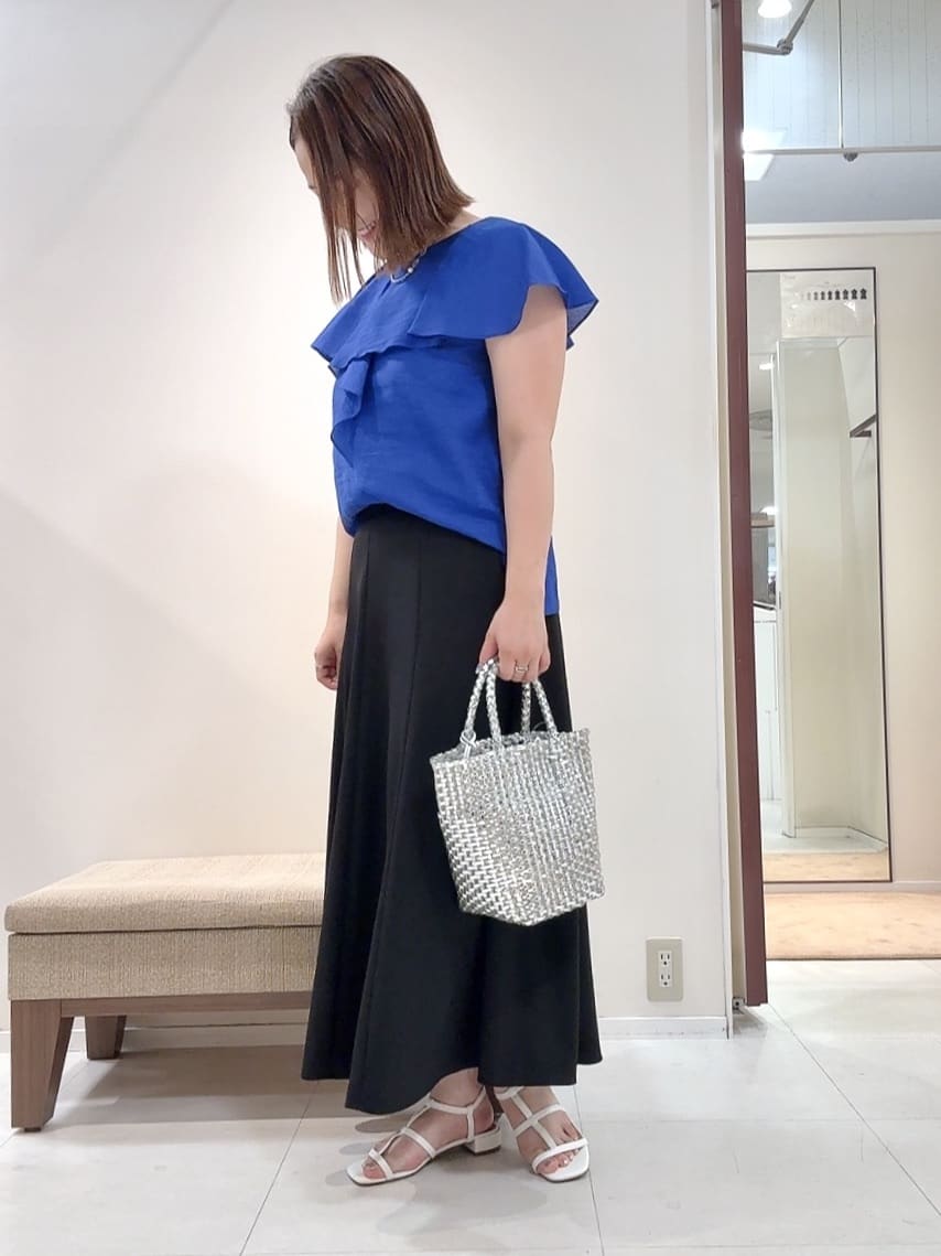 YUIさんの「UNTITLED｜【きれいめ/洗える/フリル】ラッフルシアーブラウス」を使ったコーディネート
