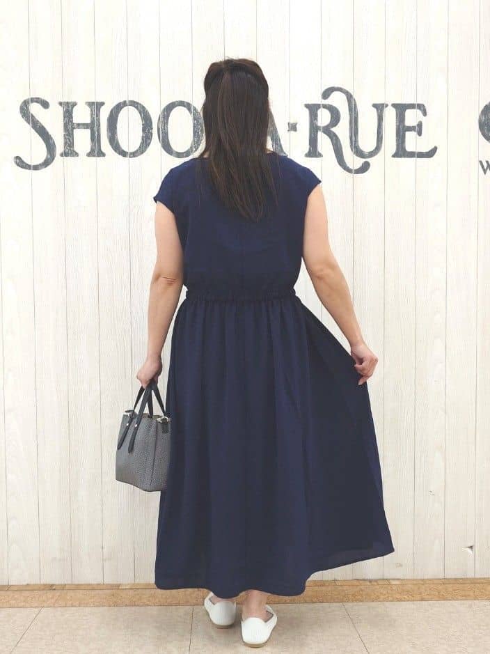 とろろさんの「SHOO･LA･RUE｜【S-LL】さらりと1枚で決まる ジャカードワンピース」を使ったコーディネート