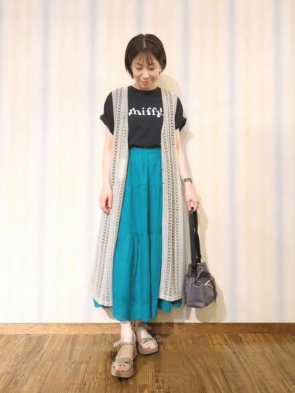miomioさんの「SHOO･LA･RUE｜【miffy】グラフィックTシャツ」を使ったコーディネート
