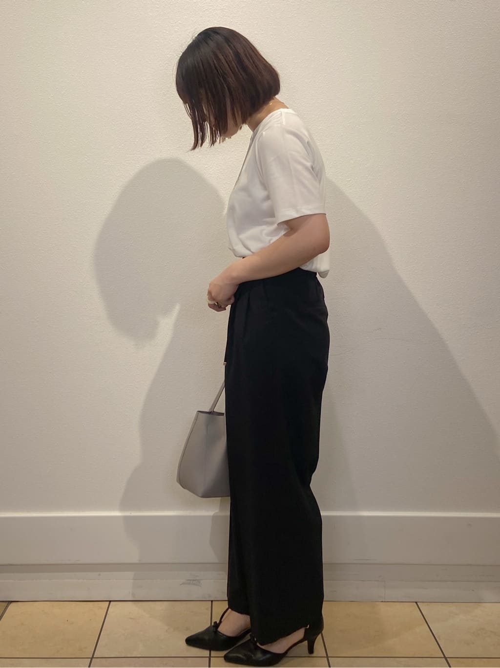 kimiさんの「index｜スパンコール刺繍ロゴTシャツ【洗濯機洗い可／接触冷感／UVケア】」を使ったコーディネート