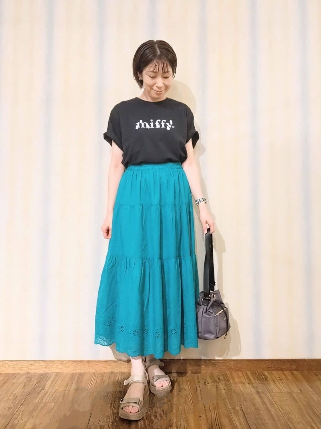 miomioさんの「SHOO･LA･RUE｜【miffy】グラフィックTシャツ」を使ったコーディネート