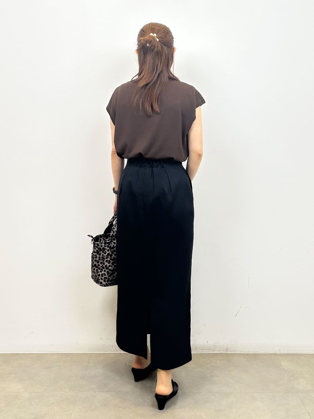 yumiさんの「OPAQUE.CLIP｜ロゴフレンチスリーブニット【洗濯機洗い可／UV／接触冷感／抗ピル】」を使ったコーディネート