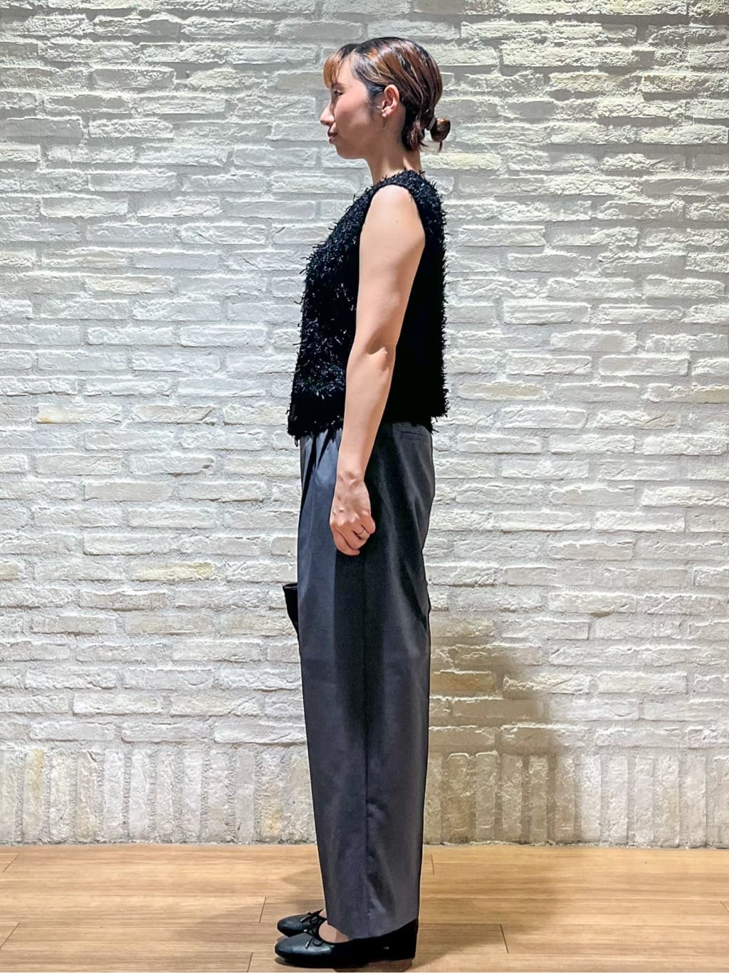 さくらさんの「OPAQUE.CLIP｜《Can Cam掲載》フリンジシャギーコンパクトベスト【洗濯機洗い可】」を使ったコーディネート