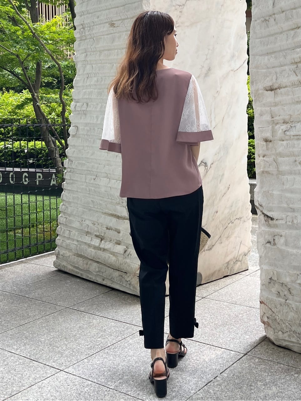 はばさんの「Couture brooch｜【らくちん・キレイ見え】リボンハイパーストレッチパンツ」を使ったコーディネート