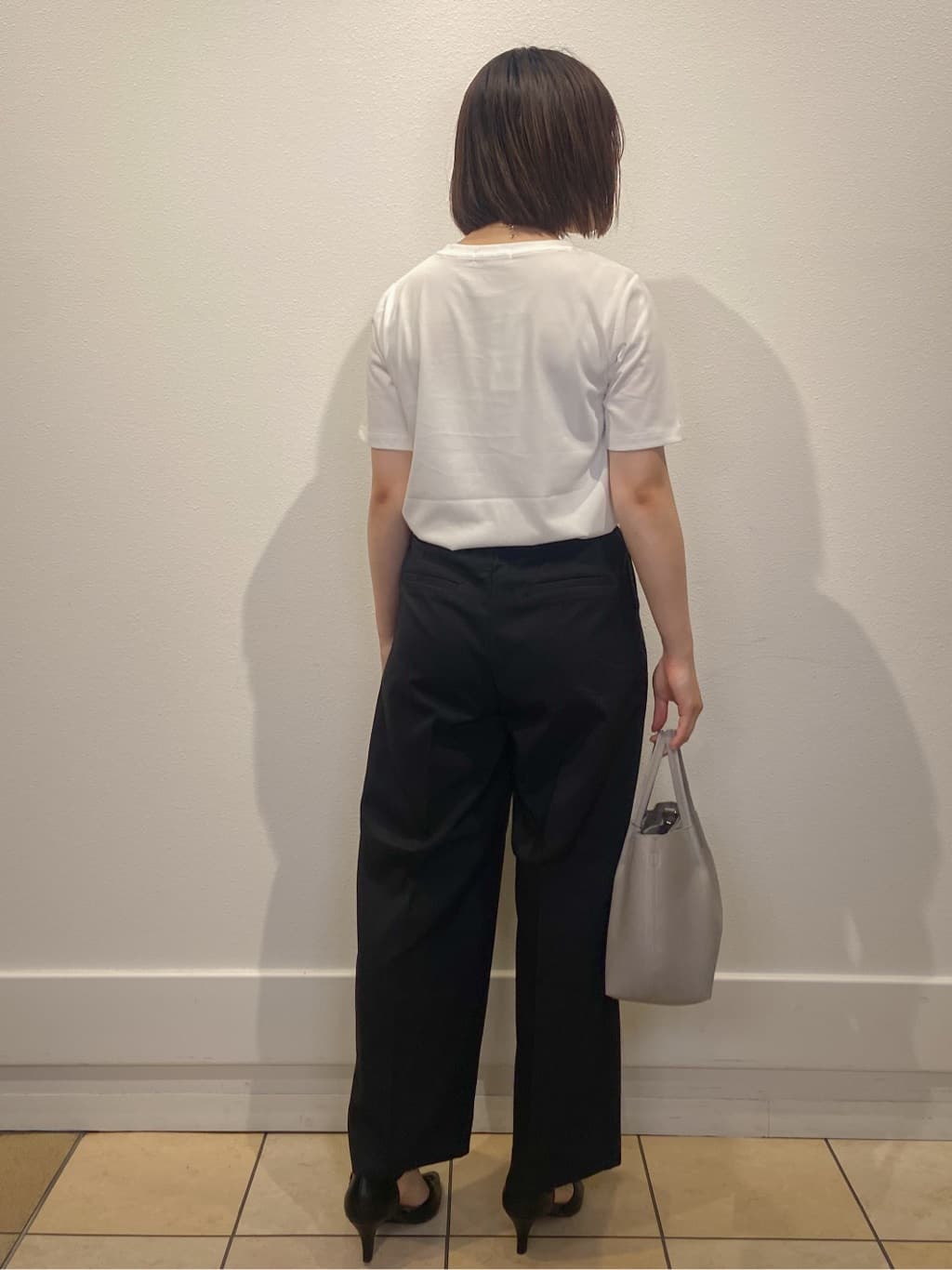 kimiさんの「index｜スパンコール刺繍ロゴTシャツ【洗濯機洗い可／接触冷感／UVケア】」を使ったコーディネート