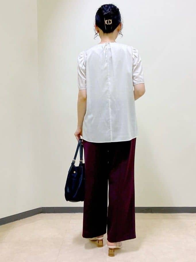 beni_gingerさんの「Reflect｜【すっきり見え！長め丈】ピンタックデザインチュニックブラウス」を使ったコーディネート