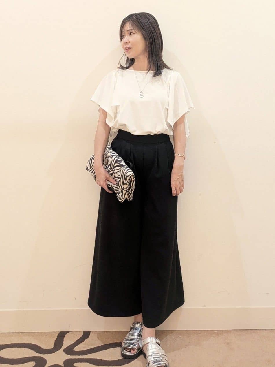 laverさんの「UNTITLED｜◆ビッグトップネックレス」を使ったコーディネート