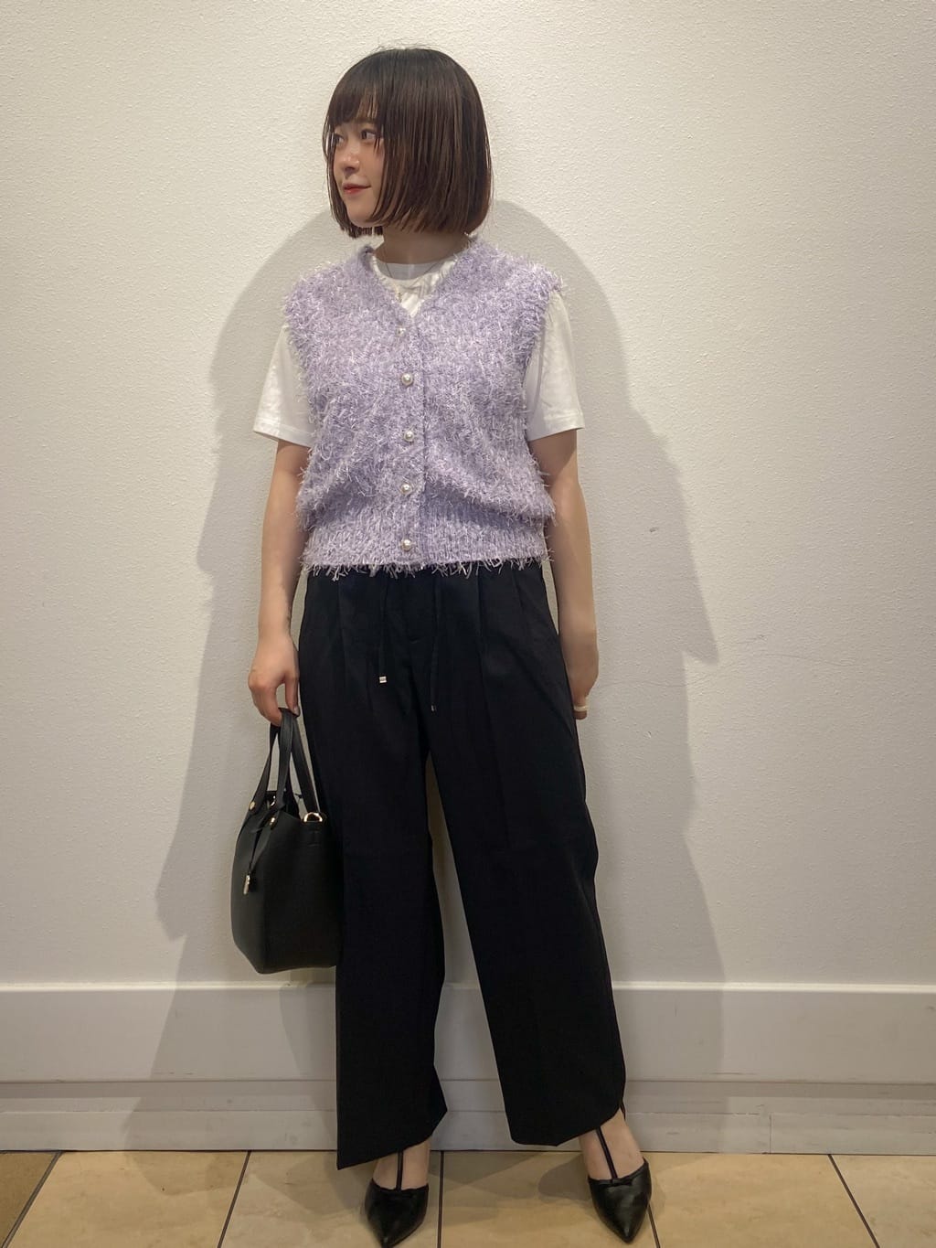 kimiさんの「index｜《Can Cam掲載》フリンジシャギーコンパクトベスト【洗濯機洗い可】」を使ったコーディネート