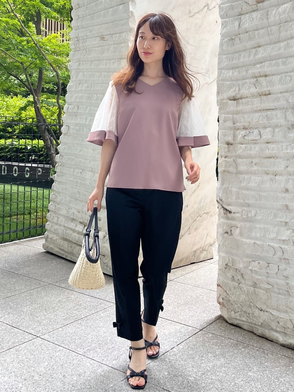 はばさんの「Couture brooch｜【らくちん・キレイ見え】リボンハイパーストレッチパンツ」を使ったコーディネート