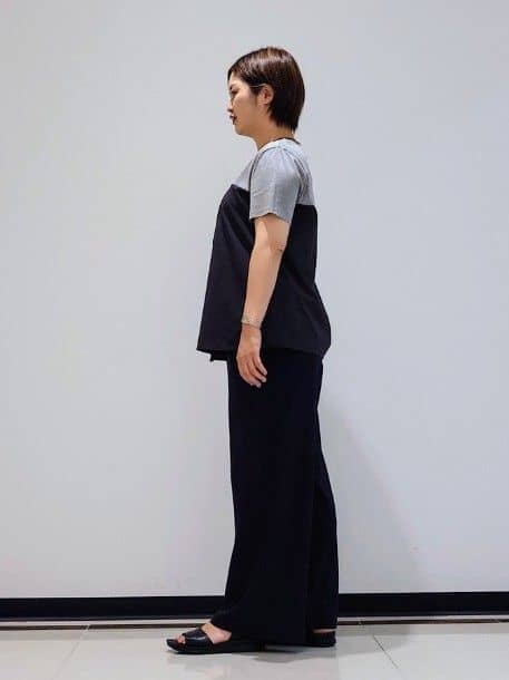 gissyさんの「INDIVI｜【褒められパンツ／洗える／ウエストゴム】ワイドタックパンツ」を使ったコーディネート