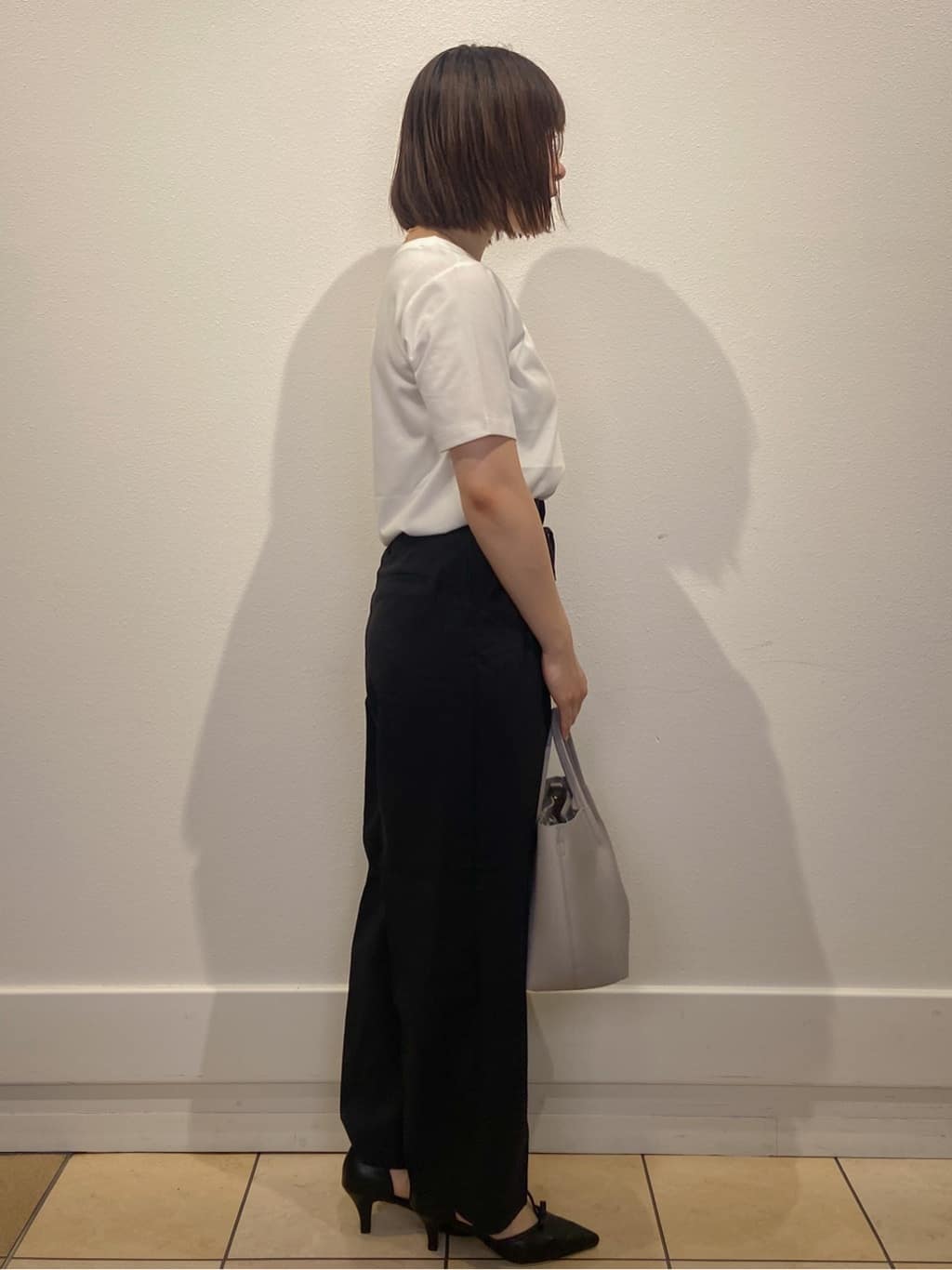 kimiさんの「index｜スパンコール刺繍ロゴTシャツ【洗濯機洗い可／接触冷感／UVケア】」を使ったコーディネート