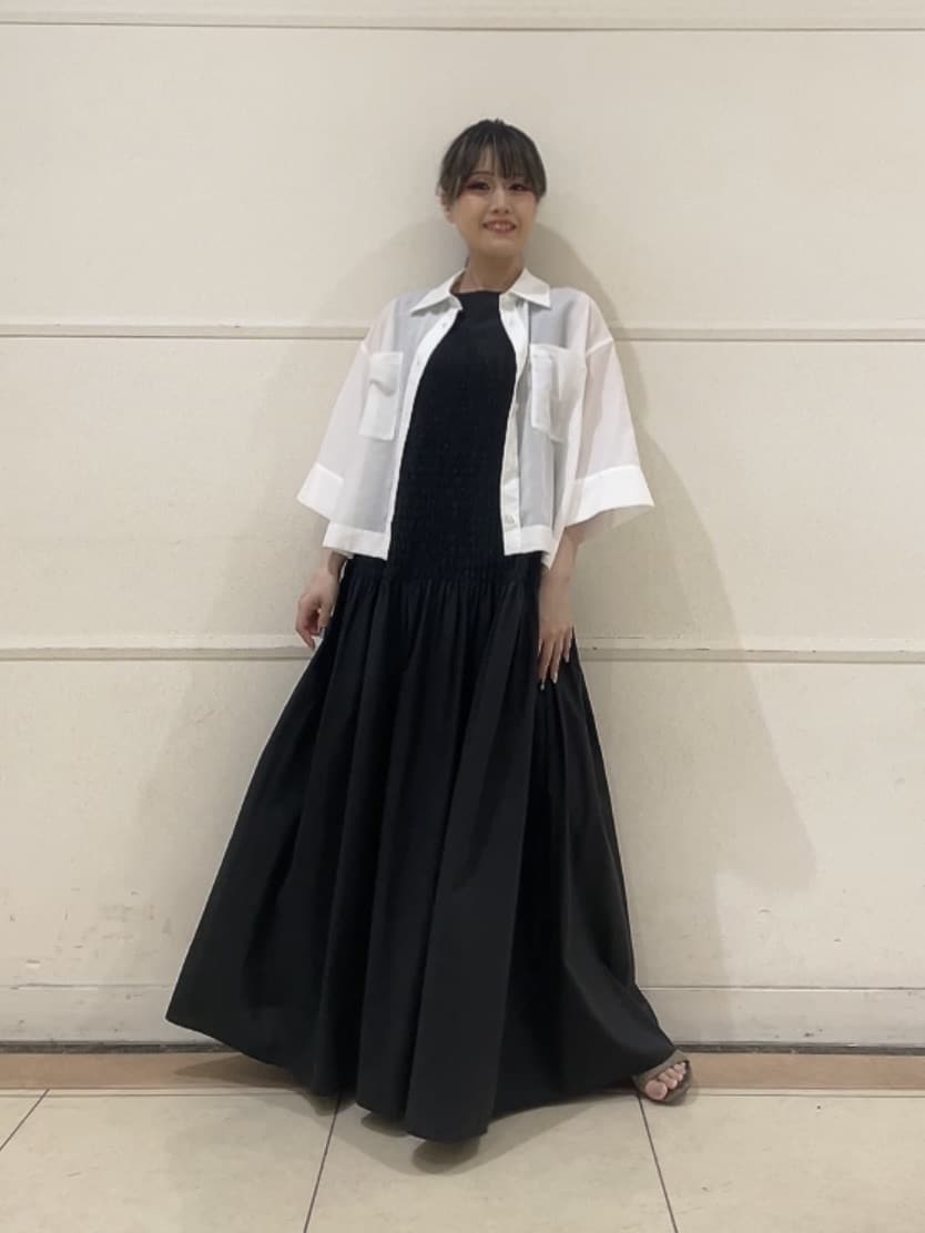watanabeさんの「UNTITLED｜【前開き/洗える】ショート丈シアーシャツ」を使ったコーディネート