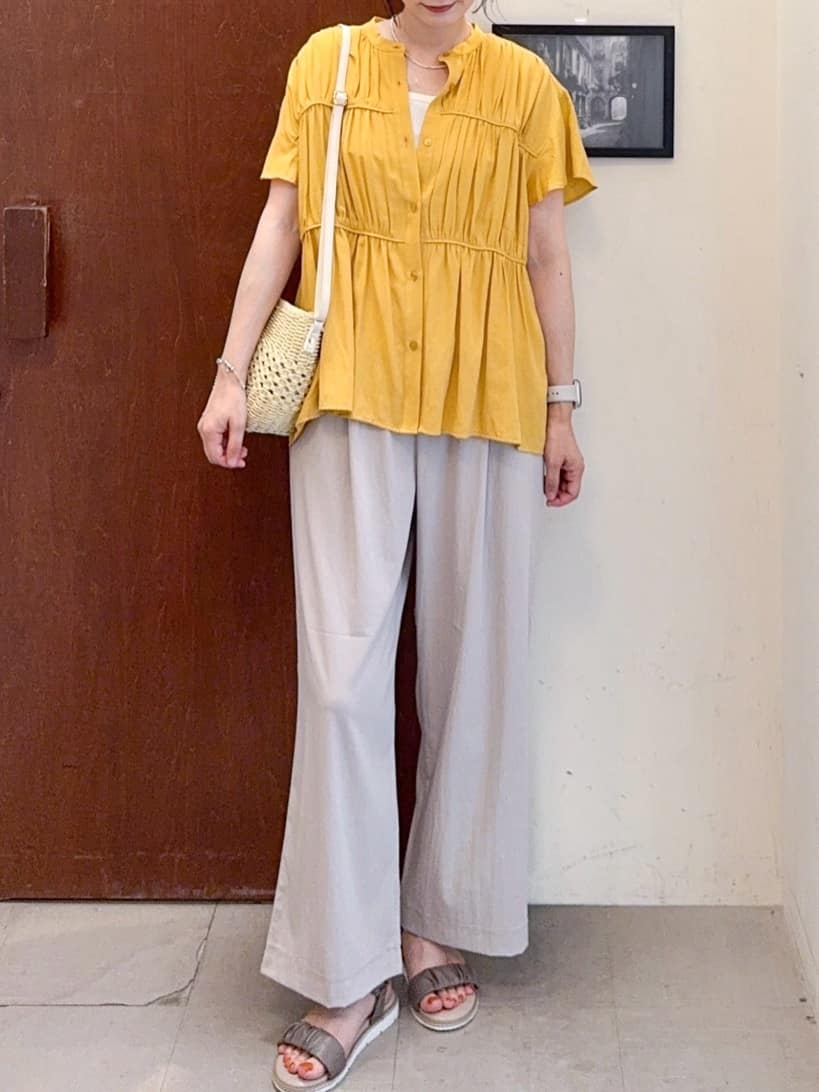 𝐇𝐢𝐫𝐨𝐦𝐢さんの「SHOO･LA･RUE｜【着丈選べる】触れる度ひんやり ゆるきれい イージーワイドパンツ」を使ったコーディネート