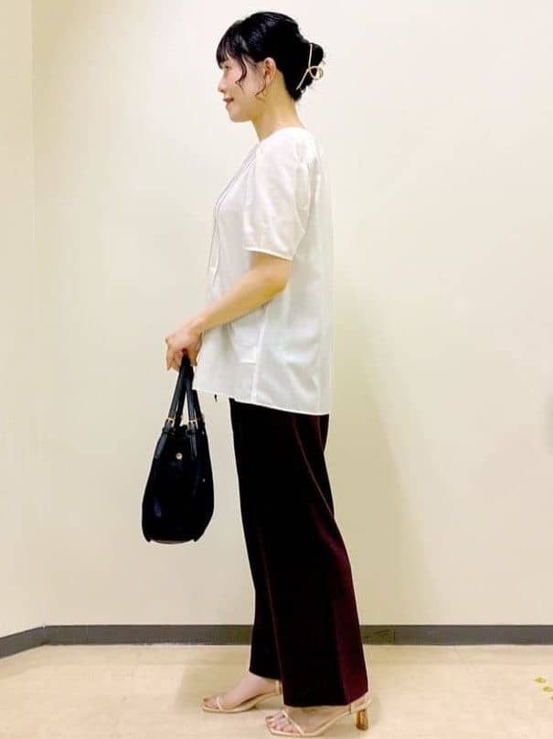  beni_gingerさんの「Reflect｜【すっきり見え！長め丈】ピンタックデザインチュニックブラウス」を使ったコーディネート