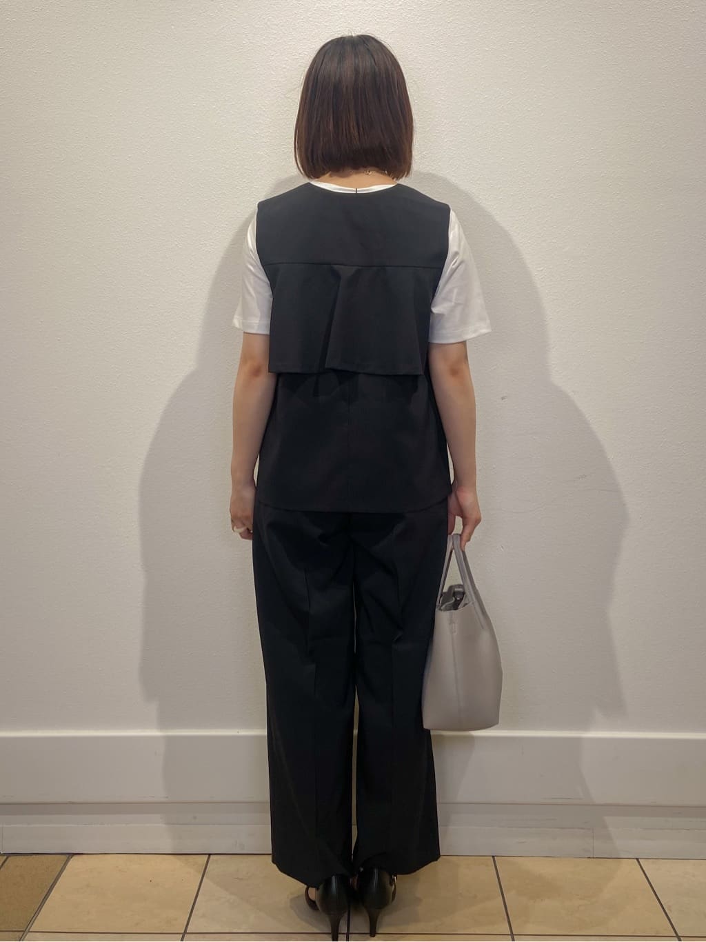kimiさんの「index｜バックフリルデザインジレ／セットアップ可【洗濯機洗い可／接触冷感／吸水速乾／ストレッチ】」を使ったコーディネート