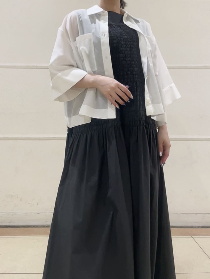 watanabeさんの「UNTITLED｜【前開き/洗える】ショート丈シアーシャツ」を使ったコーディネート
