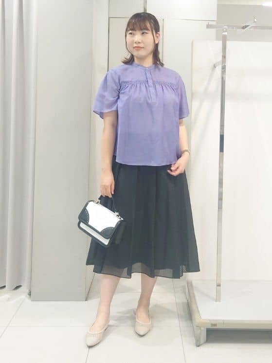 AZUSAさんの「Reflect｜【選べる5色◎／マシンウォッシュ可】シャーリングデザインブラウス」を使ったコーディネート