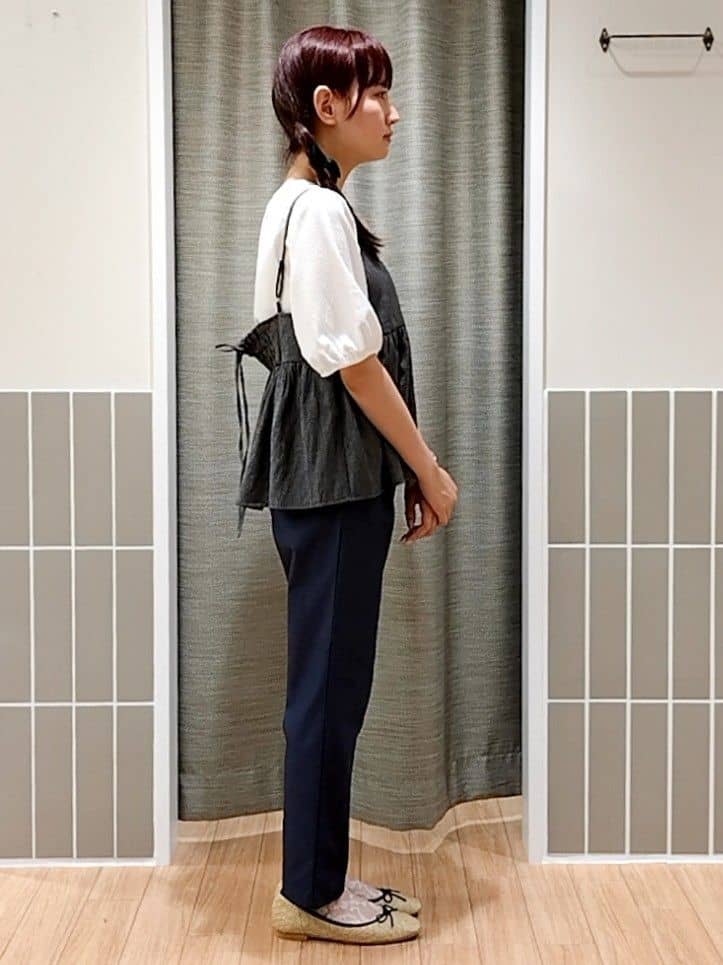 reiaさんの「grove｜【冷感】サマーハイパーストレッチテーパードパンツ」を使ったコーディネート