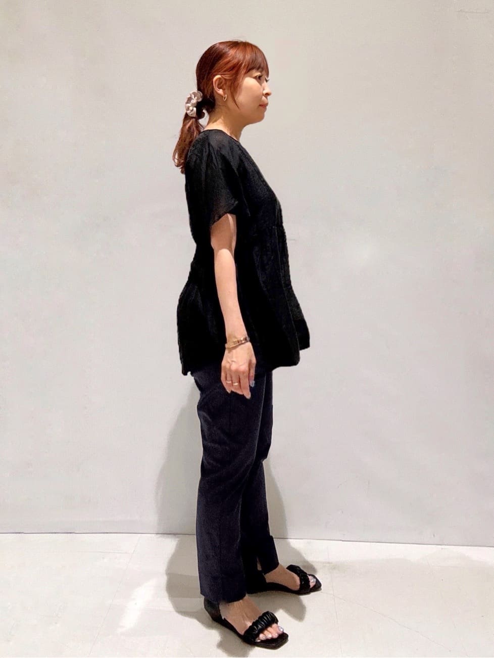 ゆきちさんの「OPAQUE.CLIP｜麻混シアーペプラムブラウス【洗濯機洗い可】」を使ったコーディネート