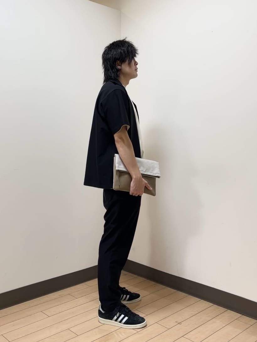あきやまさんの「TAKEO KIKUCHI｜【COOL CITY WEAR】エアートール パンツ /接触冷感・通気性」を使ったコーディネート