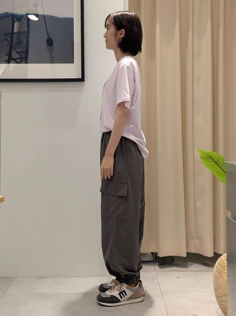 なめさんの「THE SHOP TK｜フォトアソートTシャツ【接触冷感/UV/毛玉になりにくい/洗濯機OK】」を使ったコーディネート