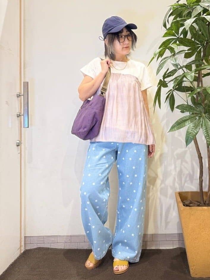 misakiさんの「SHOO･LA･RUE｜【S-LL】周りと差がつく デイジー柄デニムワイドパンツ」を使ったコーディネート