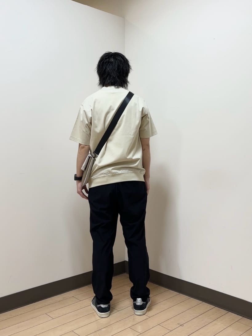 あきやまさんの「TAKEO KIKUCHI｜【COOL CITY WEAR】エアートール パンツ /接触冷感・通気性」を使ったコーディネート