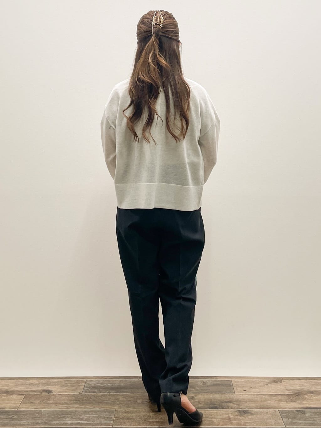 Asukaさんの「OPAQUE.CLIP｜《5色展開》コンパクトショートカーディガン【洗濯機洗い可】」を使ったコーディネート