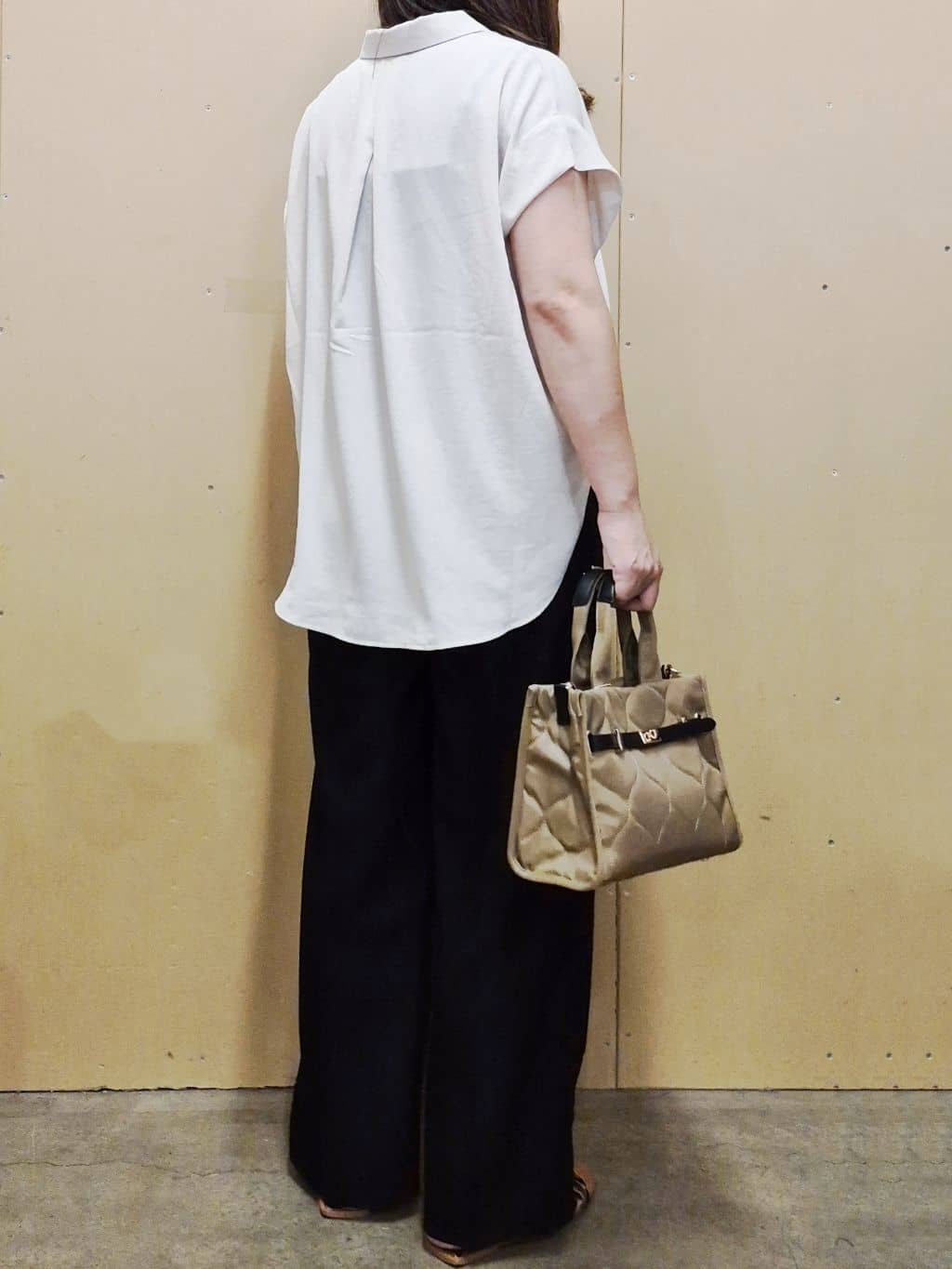 ひさえさんの「THE SHOP TK｜コットンライクブラウス【接触冷感/洗濯機OK/UV/セットアップ可】」を使ったコーディネート