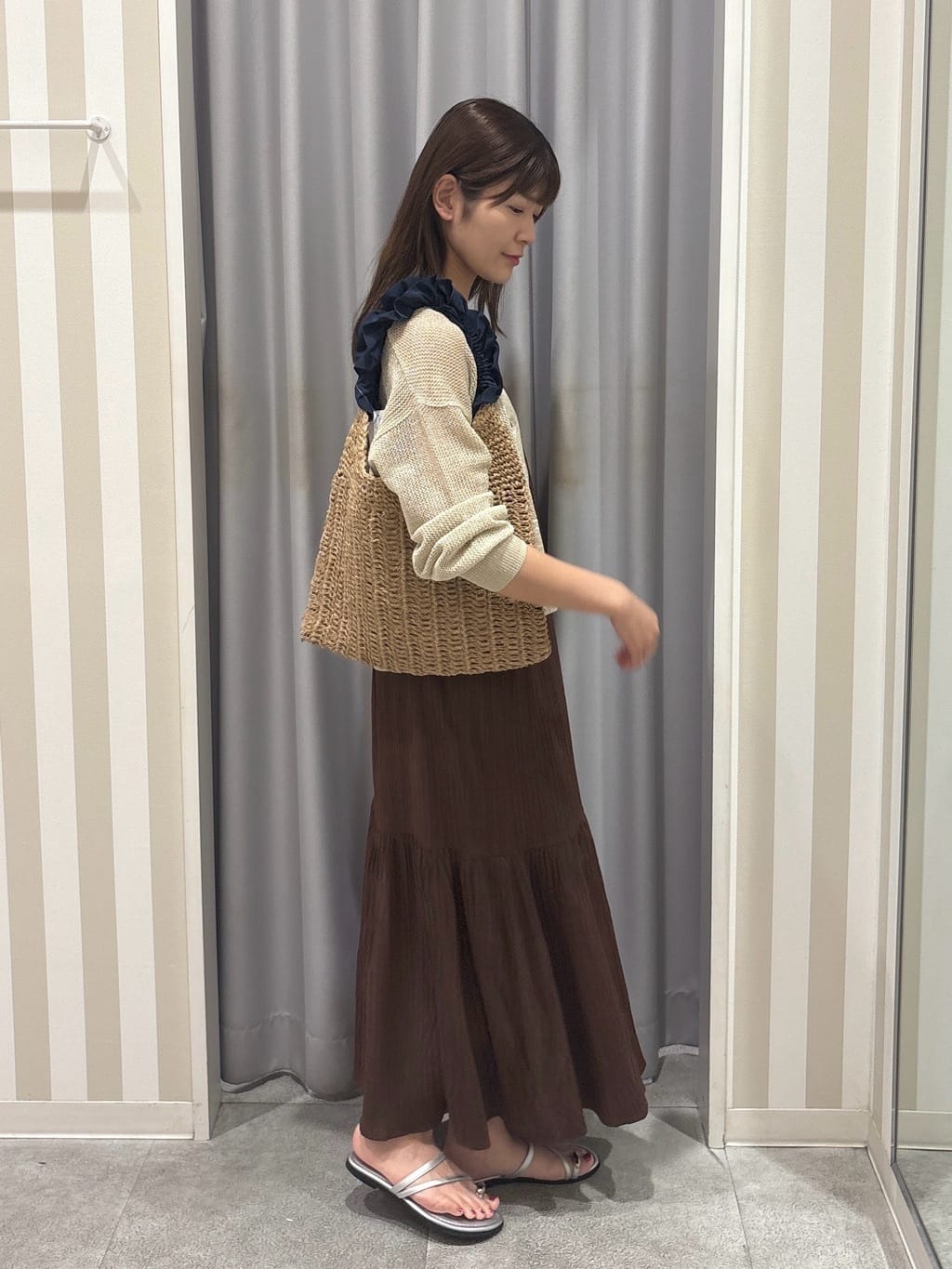 Rikaさんの「SHOO･LA･RUE｜キラッと光るラメとスパンコールが印象的 メッシュカーディガン」を使ったコーディネート