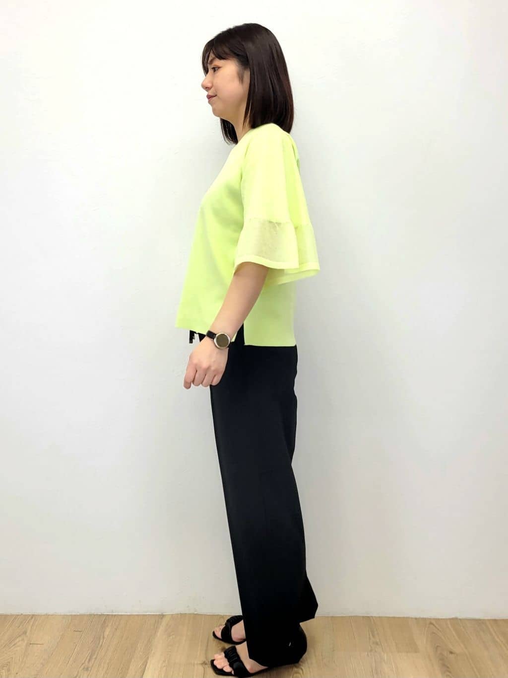 LISAさんの「OPAQUE.CLIP｜《5色展開》シアーフレアスリーブニット【洗濯機洗い可】」を使ったコーディネート