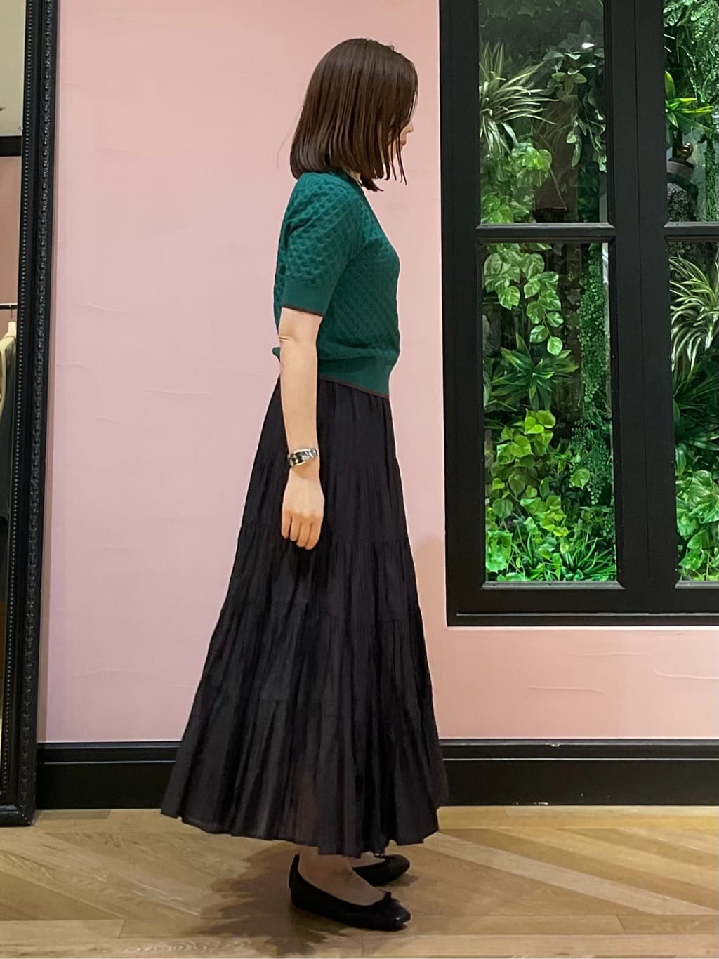 maruさんの「DRESSTERIOR｜【6色展開/オンオフ】レース編みハーフスリーブニット」を使ったコーディネート