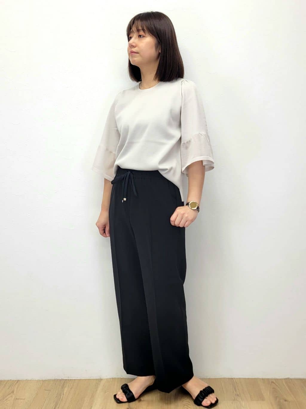 LISAさんの「OPAQUE.CLIP｜《5色展開》シアーフレアスリーブニット【洗濯機洗い可】」を使ったコーディネート