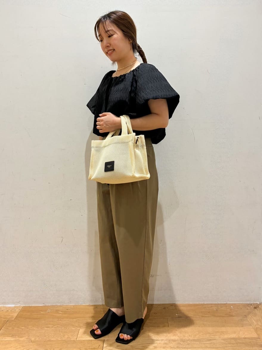 kurumiさんの「OPAQUE.CLIP｜ふくれジャカードバルーンブラウス【洗濯機洗い可】」を使ったコーディネート