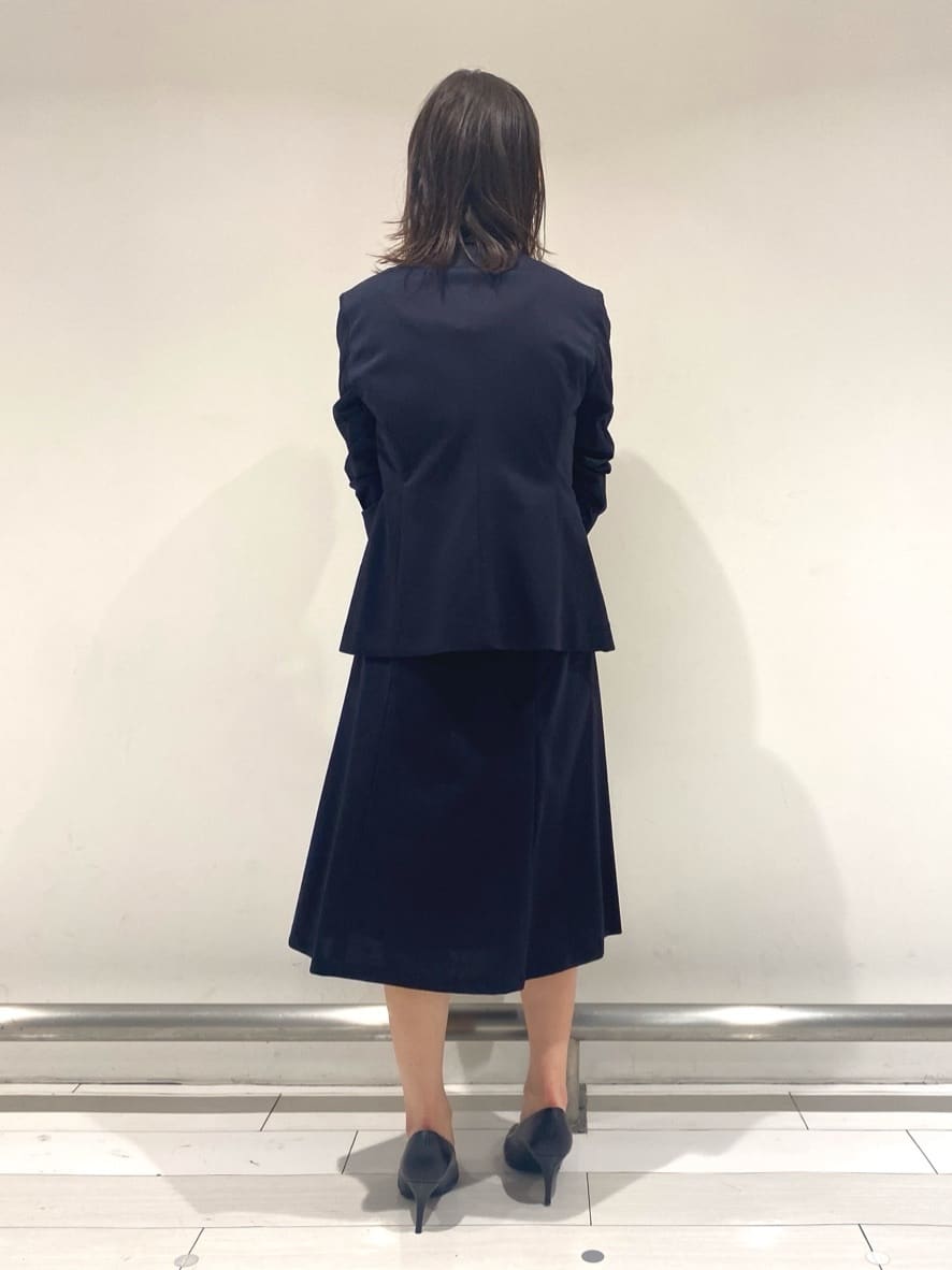 Rinさんの「UNTITLED｜◆【通勤/二の腕カバー】ジオメトリック柄 Vネックブラウス」を使ったコーディネート
